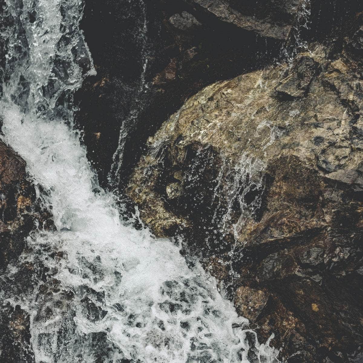 Looops SET: Gebirgsbach Duftkerze + Refill 250 g